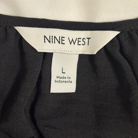 Nine West Black Button Front Balloon Sleeve Tunic Blouse Size L NWT - Picture 3 of 10